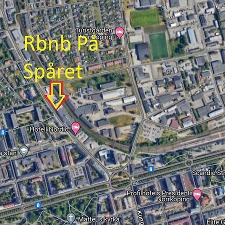 Nr6 Pa Sparet Norrköping Buitenkant foto